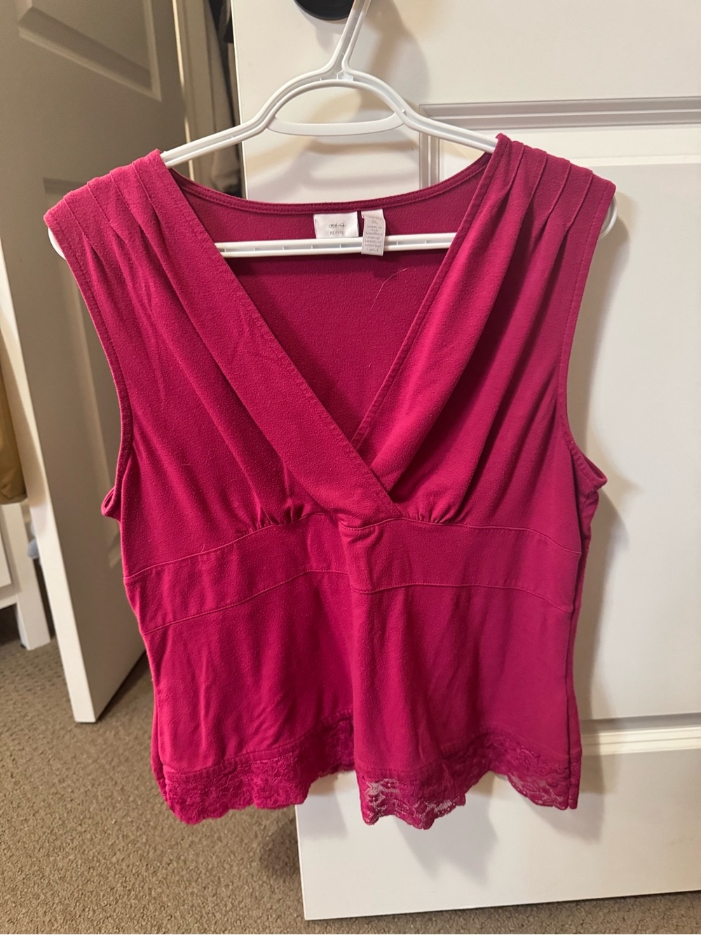 Apt. 9 Fuchsia V-Neck Tank Top